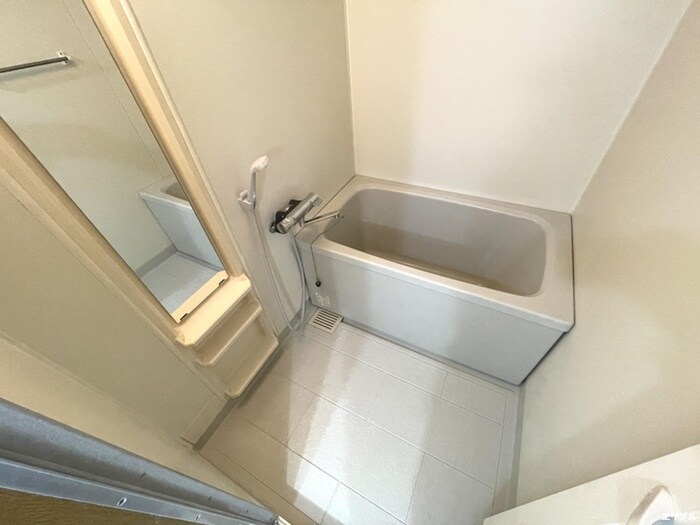 バス／シャワールーム等 フル－ル９８