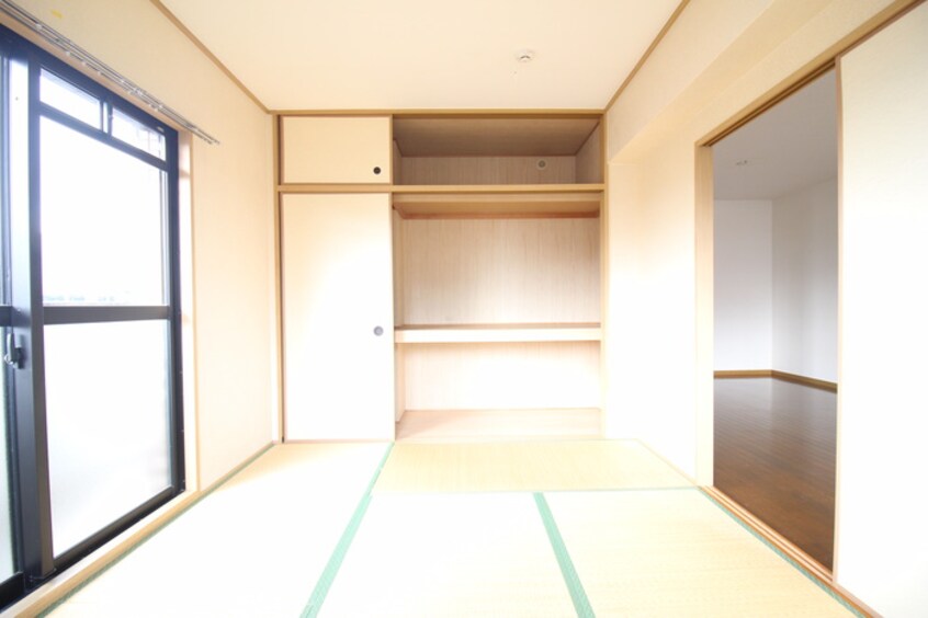 居室 フル－ル９８