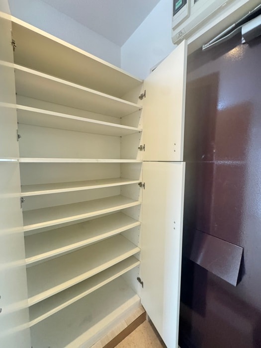 靴箱 ネクサス湯川新町