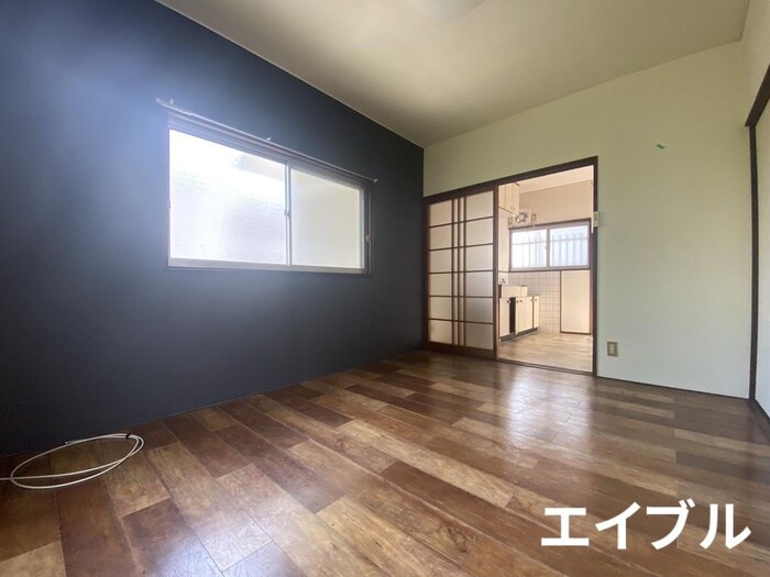 居室 ﾌﾞﾙｰﾙｰﾌ
