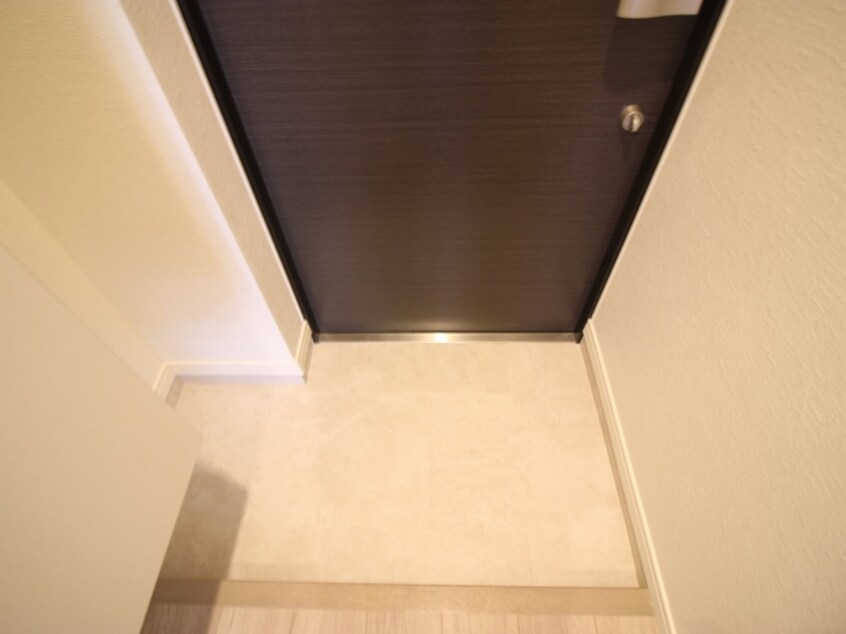 玄関 サヴォイラルカンジュ（703）