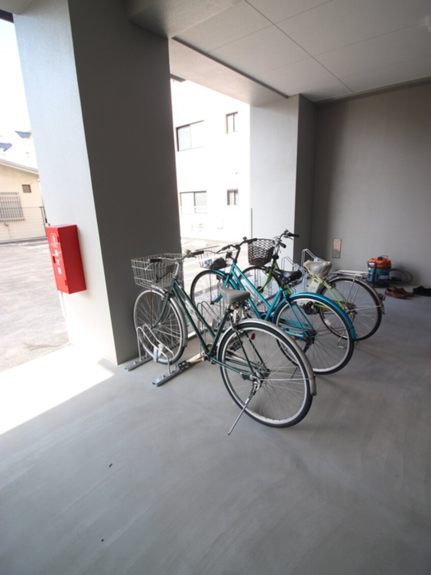 駐輪場 サヴォイラルカンジュ（703）