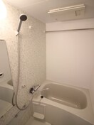 バス／シャワールーム等 サヴォイラルカンジュ（703）