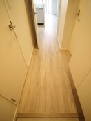 廊下 サヴォイラルカンジュ（703）