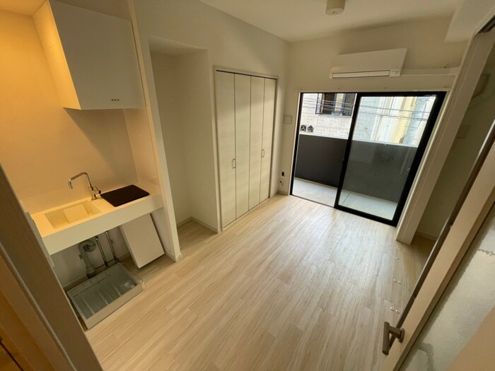 居室 MODERN PALAZZO KEGO SUN