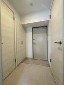 玄関 MODERN PALAZZO KEGO SUN