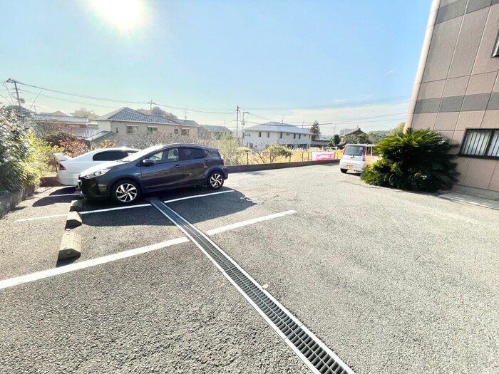 駐車場 フォンテーヌ二島