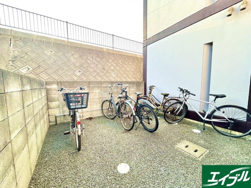 駐輪場 ルプレ今の庄