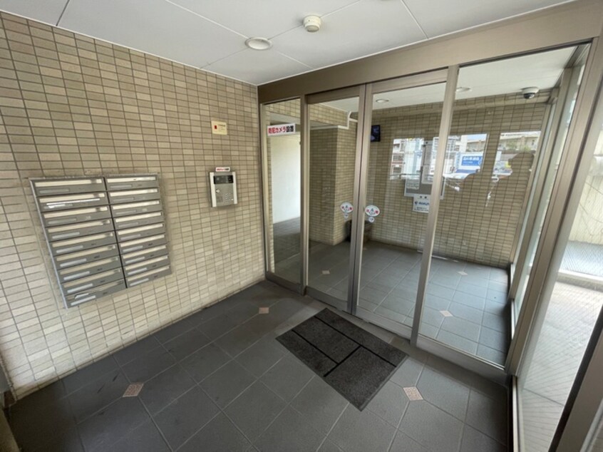 エントランス部分 アビタシオン清水