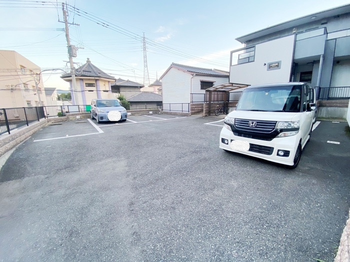 駐車場 ハイツアリッサム　Ｂ棟