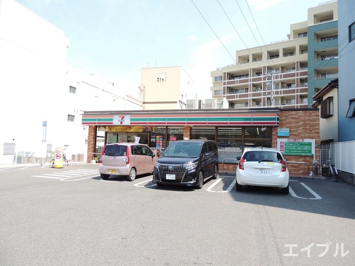 セブンイレブン西鉄二日市駅東店(コンビニ)まで650m みがきのアパ－ト
