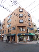 かど屋ビルの外観