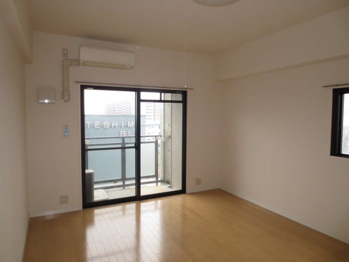 居室 ランドスペ－ス