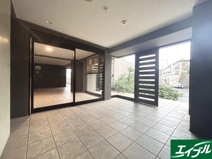 エントランス部分 ランドスペ－ス