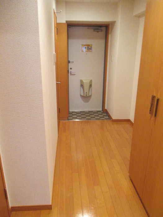玄関 ロイヤル渡辺通Ⅱ８８