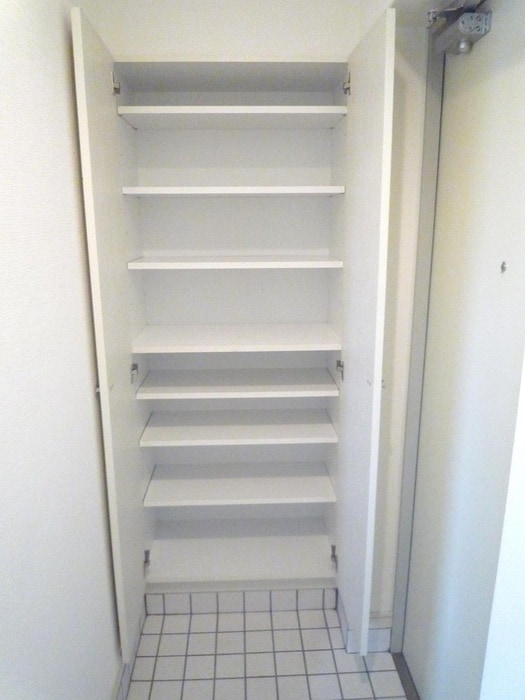 靴箱 アブレスト野間