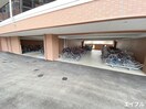 駐輪場 ｱｸﾀｽ博多ｸﾞﾗﾝﾐﾗｲ(215)