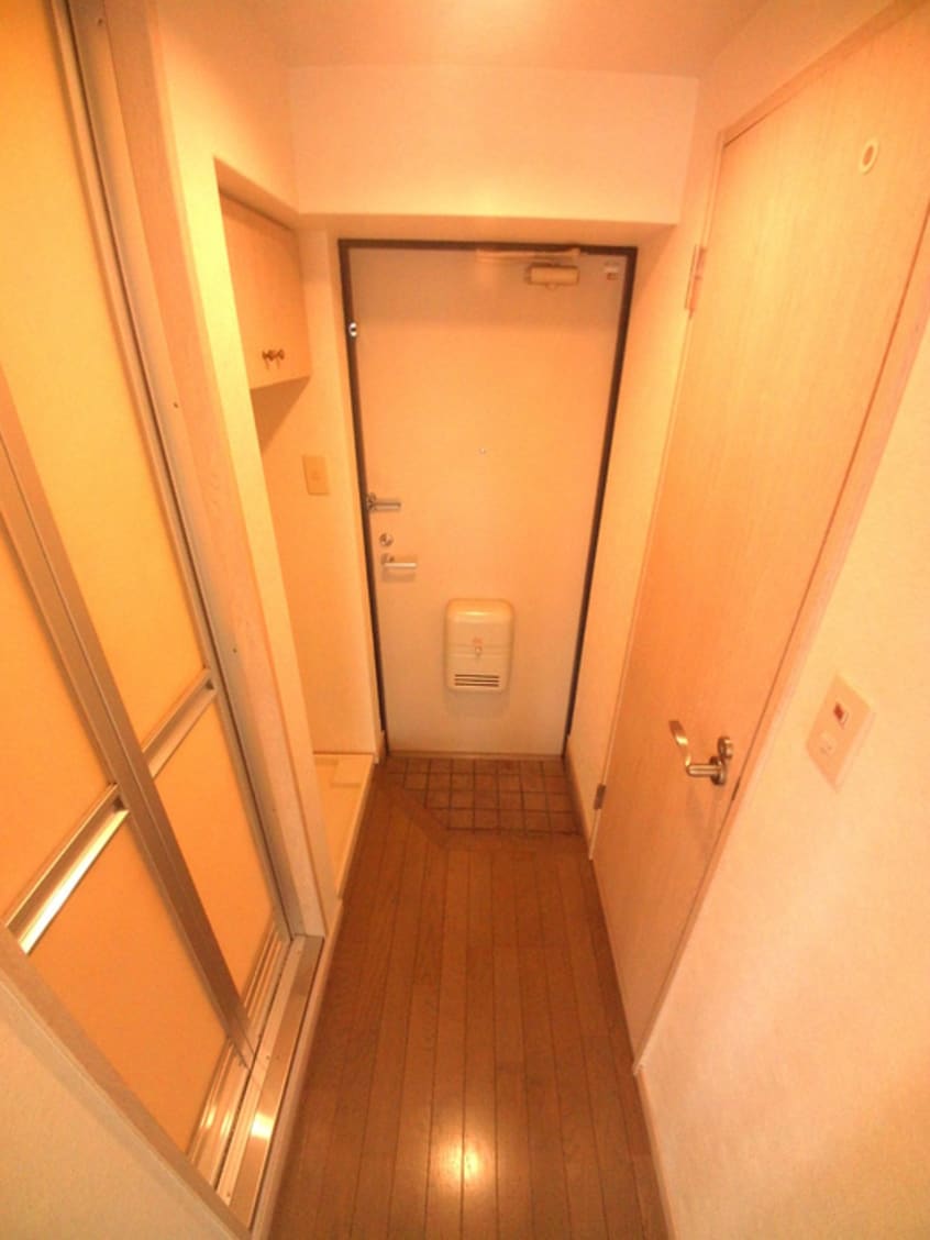 玄関 フェリス城西