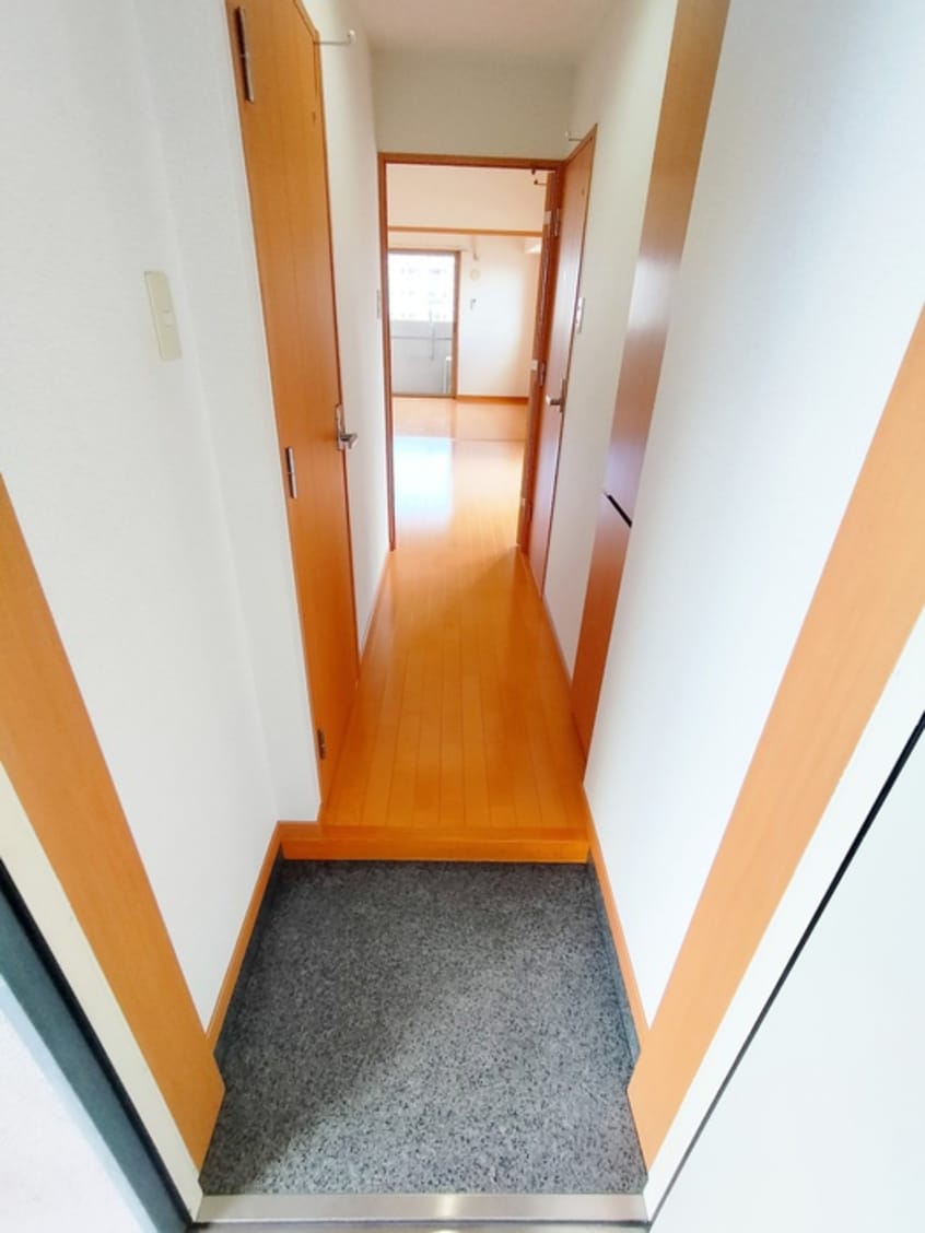 玄関 ラフィーネ小倉