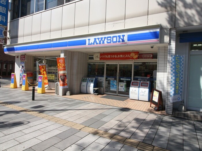 ローソン黒崎駅前店(コンビニ)まで190m LEGEND　KUROSAKI