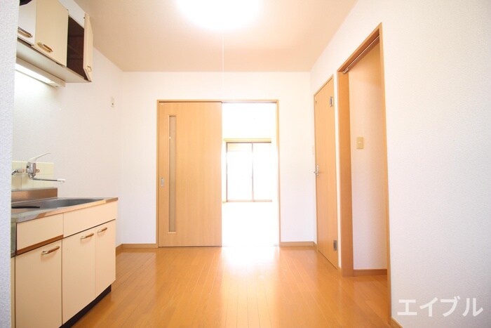 居室 パインコ－ト依井Ａ