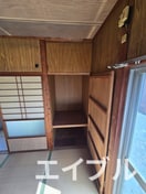 収納 平松戸建A