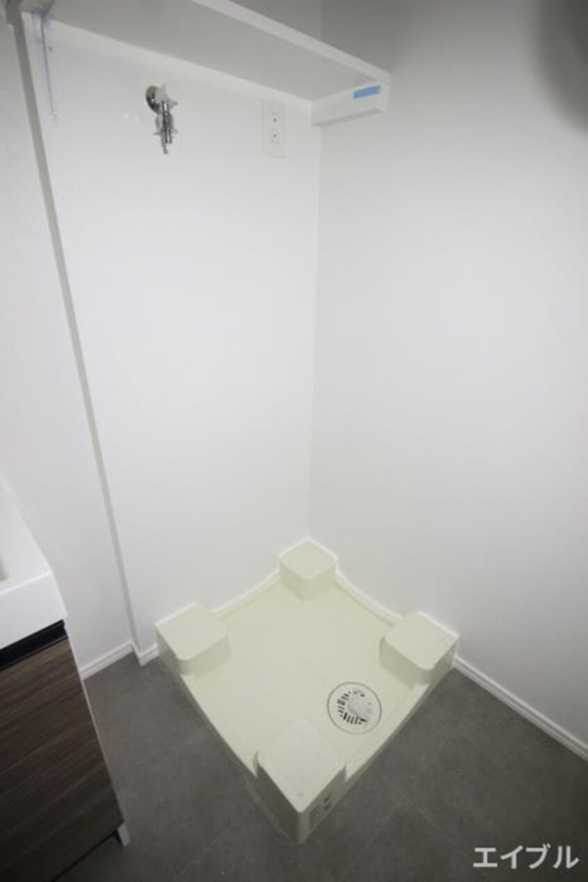 洗濯機置場 ｴﾝｸﾚｽﾄﾍﾞｲ天神EAST（601）