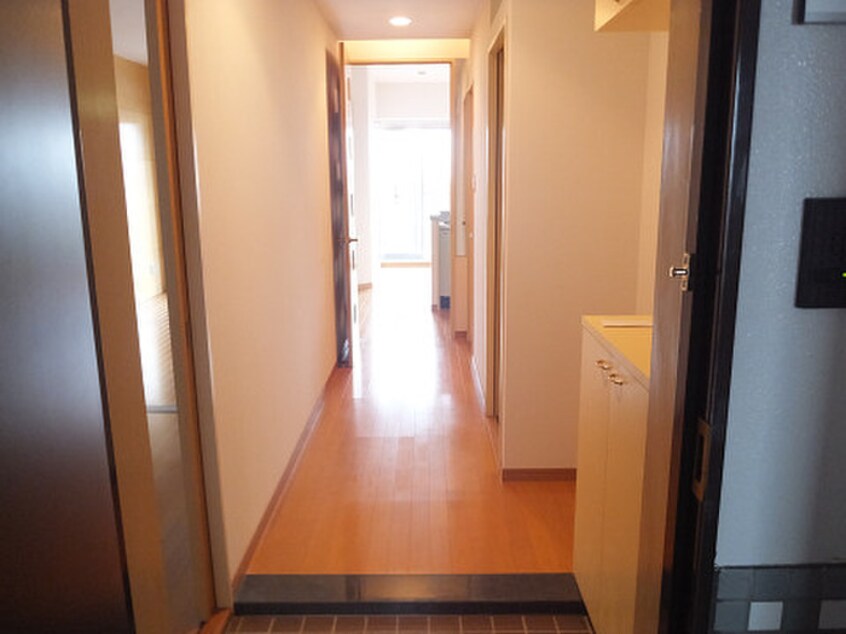 玄関 ピュアライフ砂津ビル