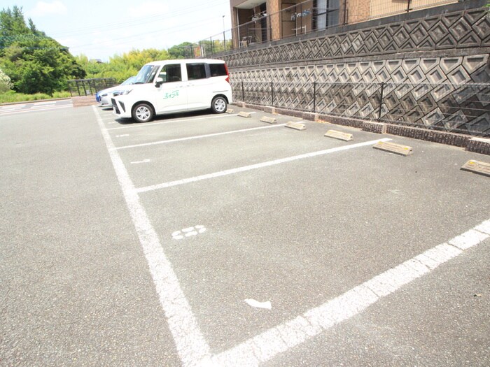 駐車場 メゾンドエスペランスⅢ