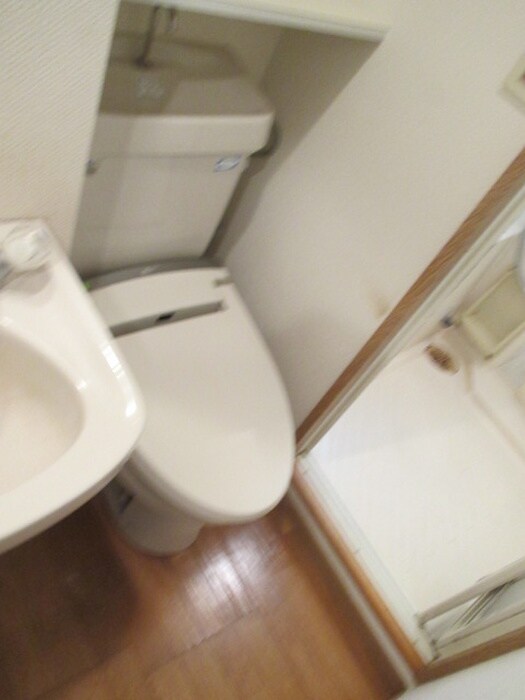 トイレ エステ－トモア白金クロス