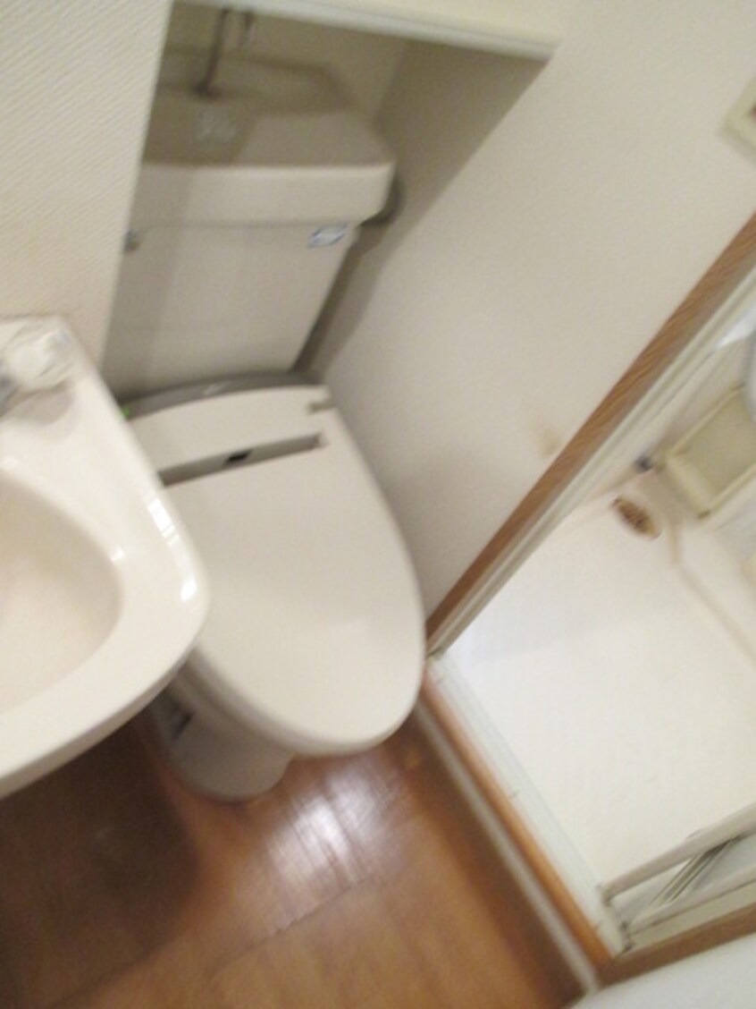 トイレ エステ－トモア白金クロス