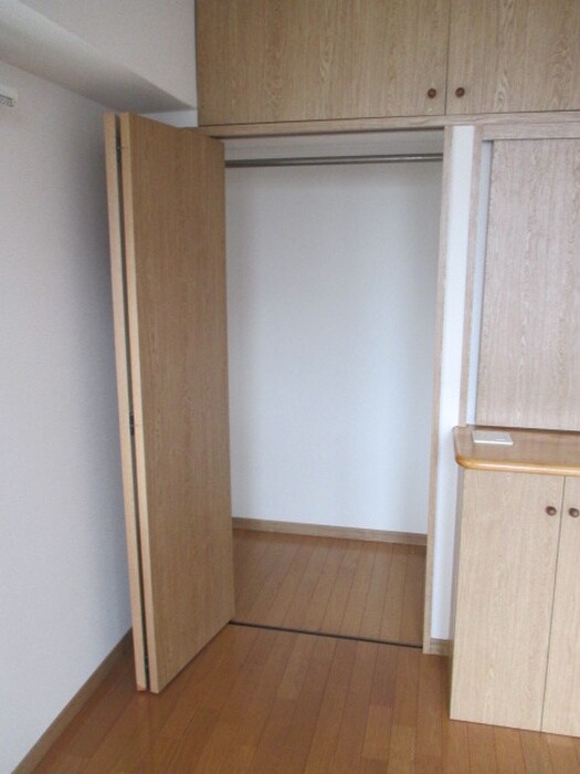 収納 エステ－トモア白金クロス