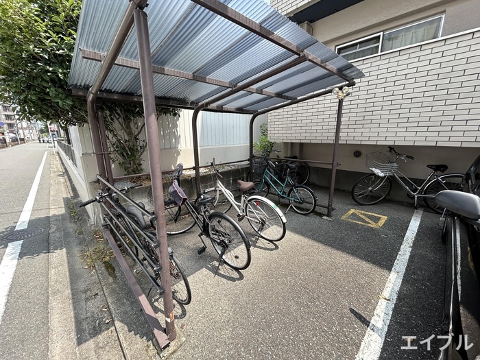 駐輪場 友広ビル
