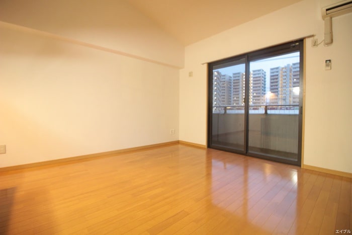 居室 千早シャト－