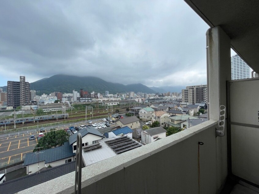 室内からの展望 コスモス大里