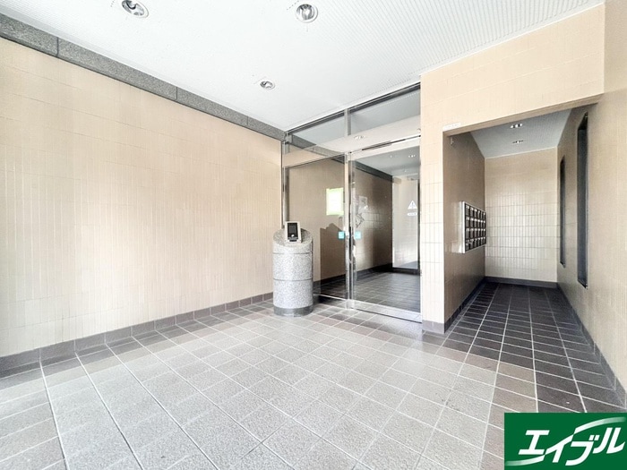 エントランス部分 シャトレ和白丘