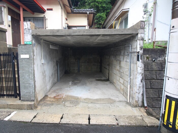 駐車場 長行貸家
