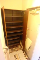 収納 ヴィルヌーブ相坂　Ｂ棟