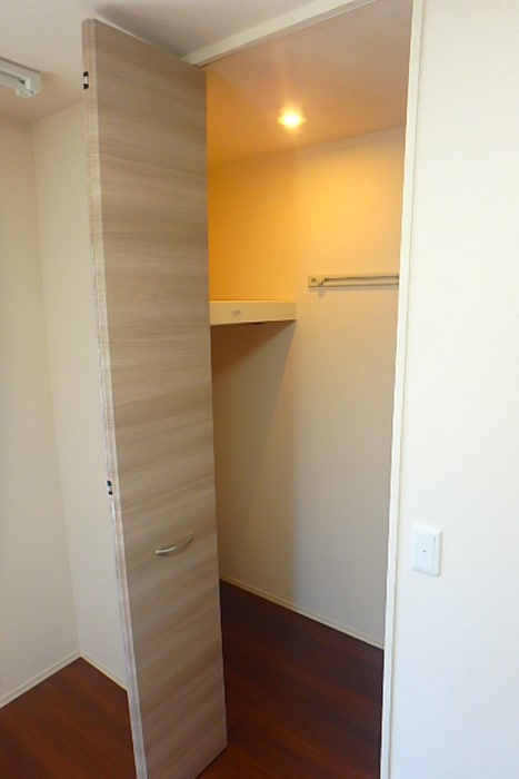 収納 ヴィルヌーブ相坂　Ｂ棟