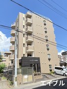 サンジュエル鴨池の外観