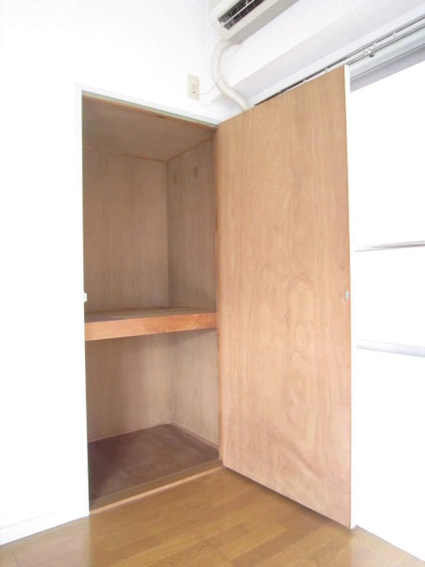 収納 ウイングＶ