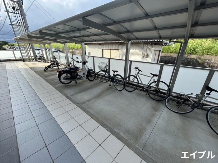 駐輪場 サクセス東櫛原