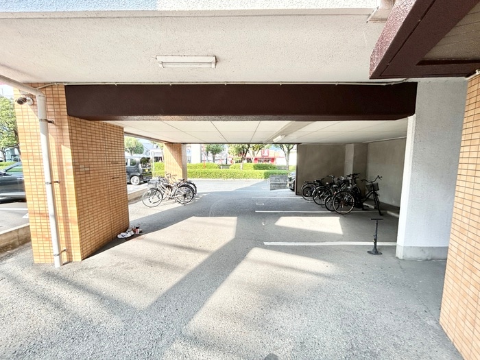 駐輪場 グランディール渡辺