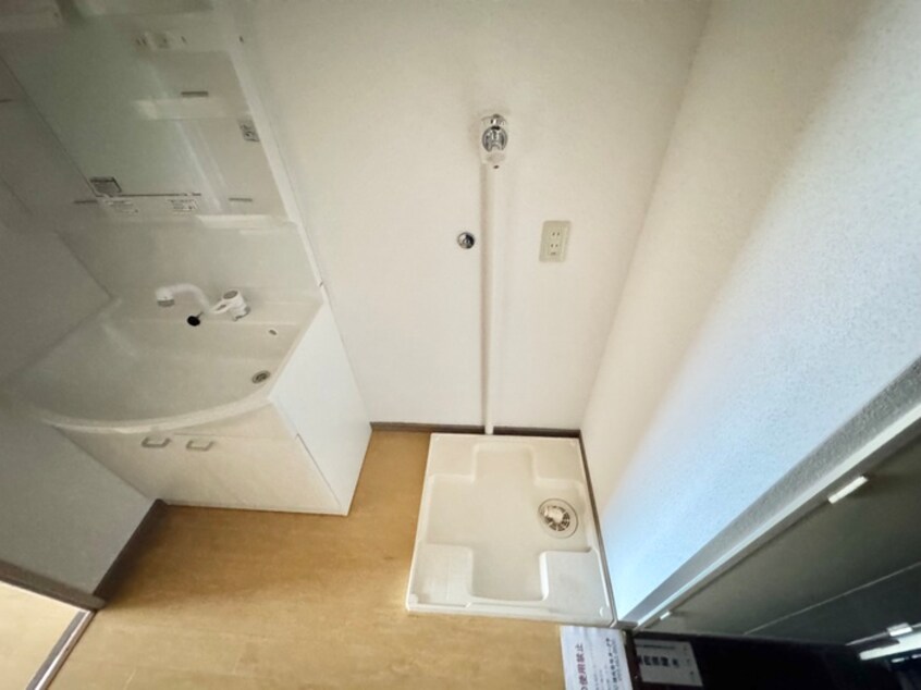 洗濯機置場 ｵｰｸﾗﾝドｱｻｰﾄ折尾