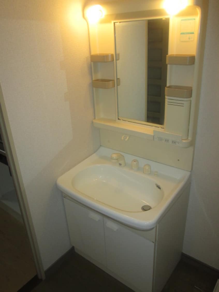 洗面 ｵｰｸﾗﾝドｱｻｰﾄ折尾