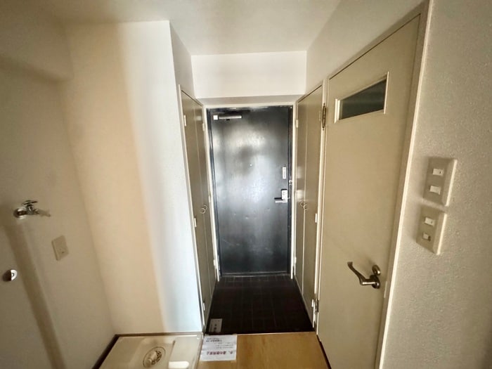 玄関 ｵｰｸﾗﾝドｱｻｰﾄ折尾