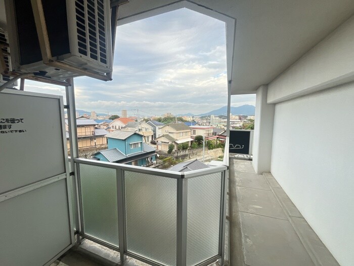 室内からの展望 ｵｰｸﾗﾝドｱｻｰﾄ折尾