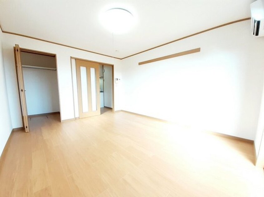 収納 ネオガ－デン朽網東