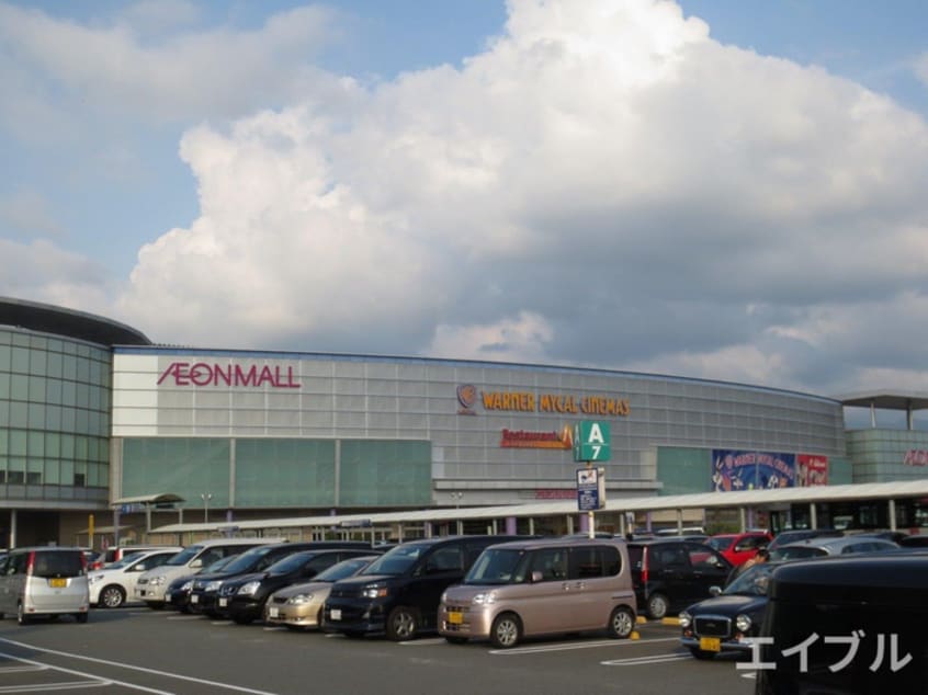 イオンモール福岡(ショッピングセンター/アウトレットモール)まで700m リヴィエール志免Ａ