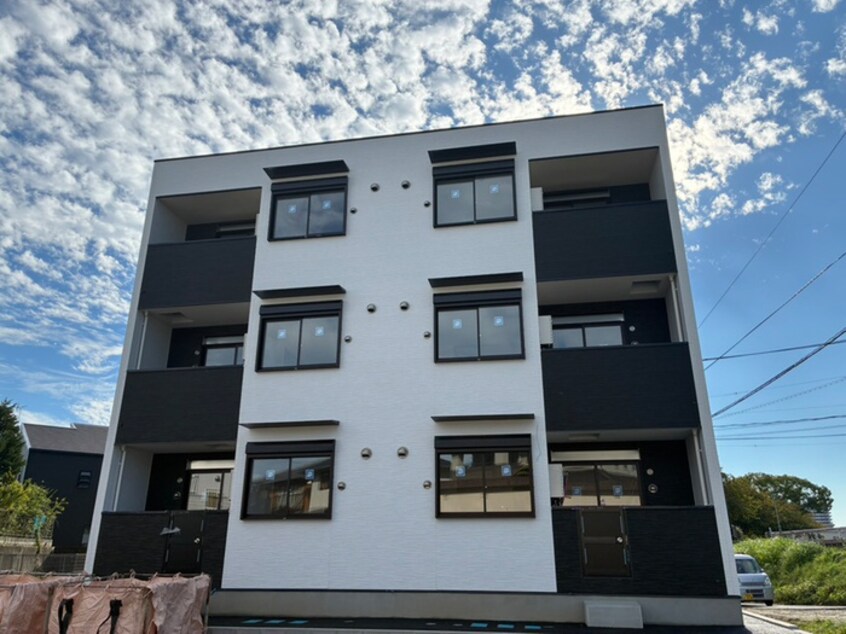 エントランス部分 ｆｌｅｕｒ　ｒｉｚｉｅｒｅ野中